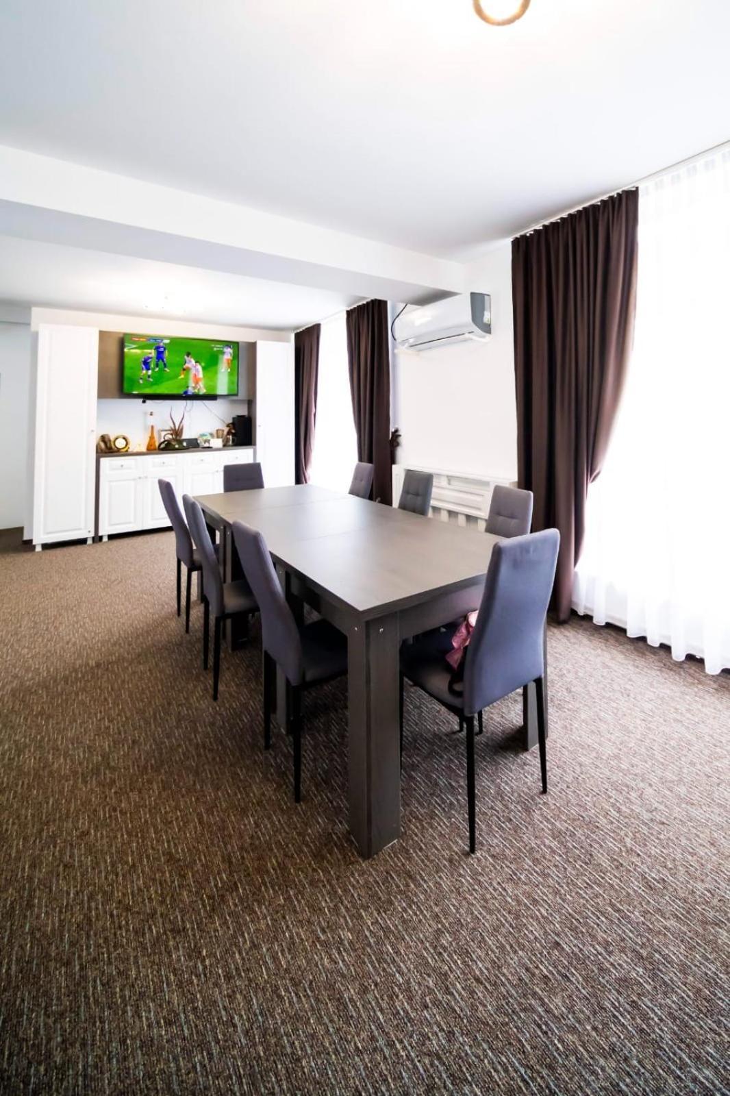 Danube Home Ostrovu Corbului 外观 照片