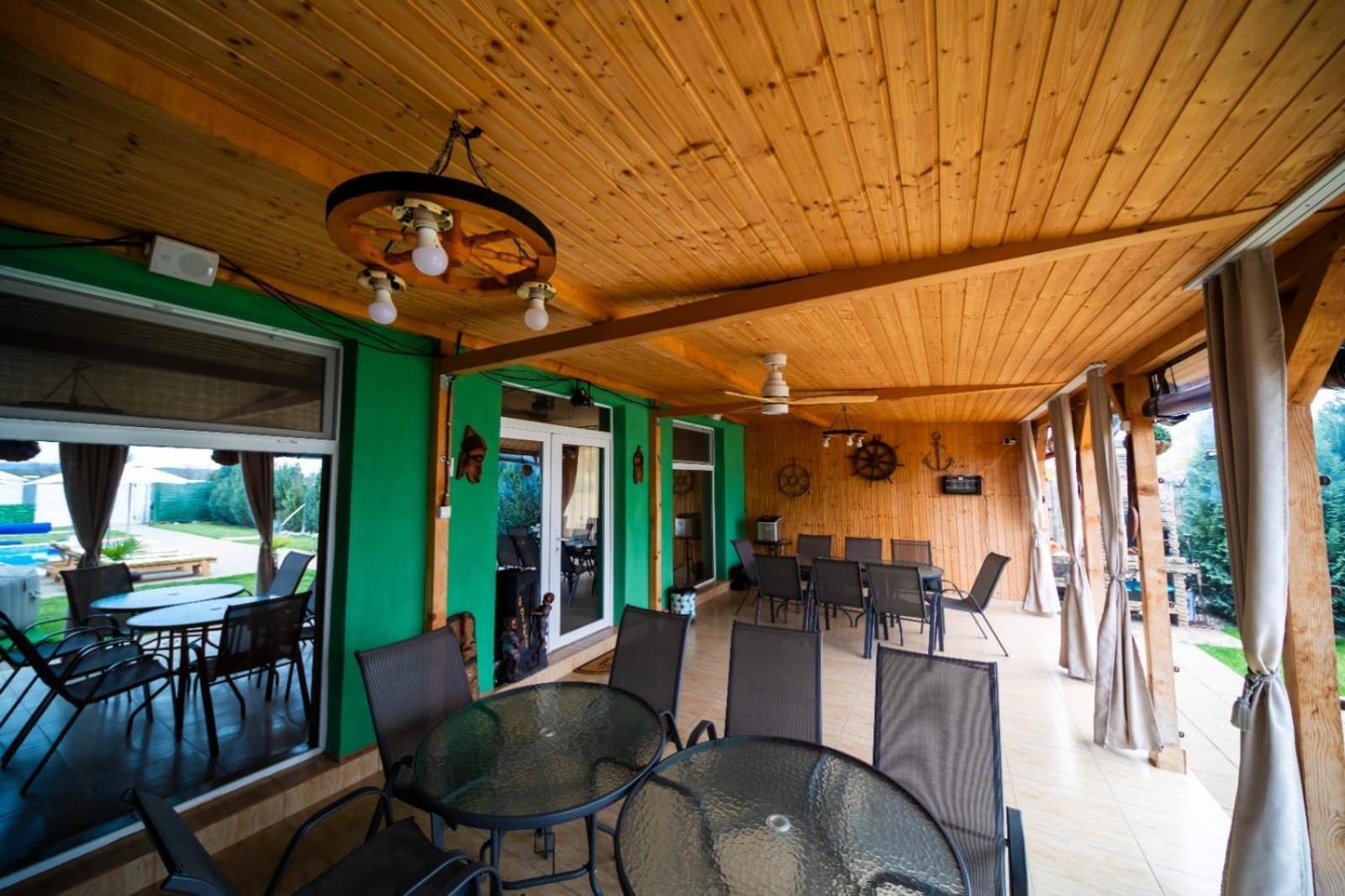 Danube Home Ostrovu Corbului 外观 照片